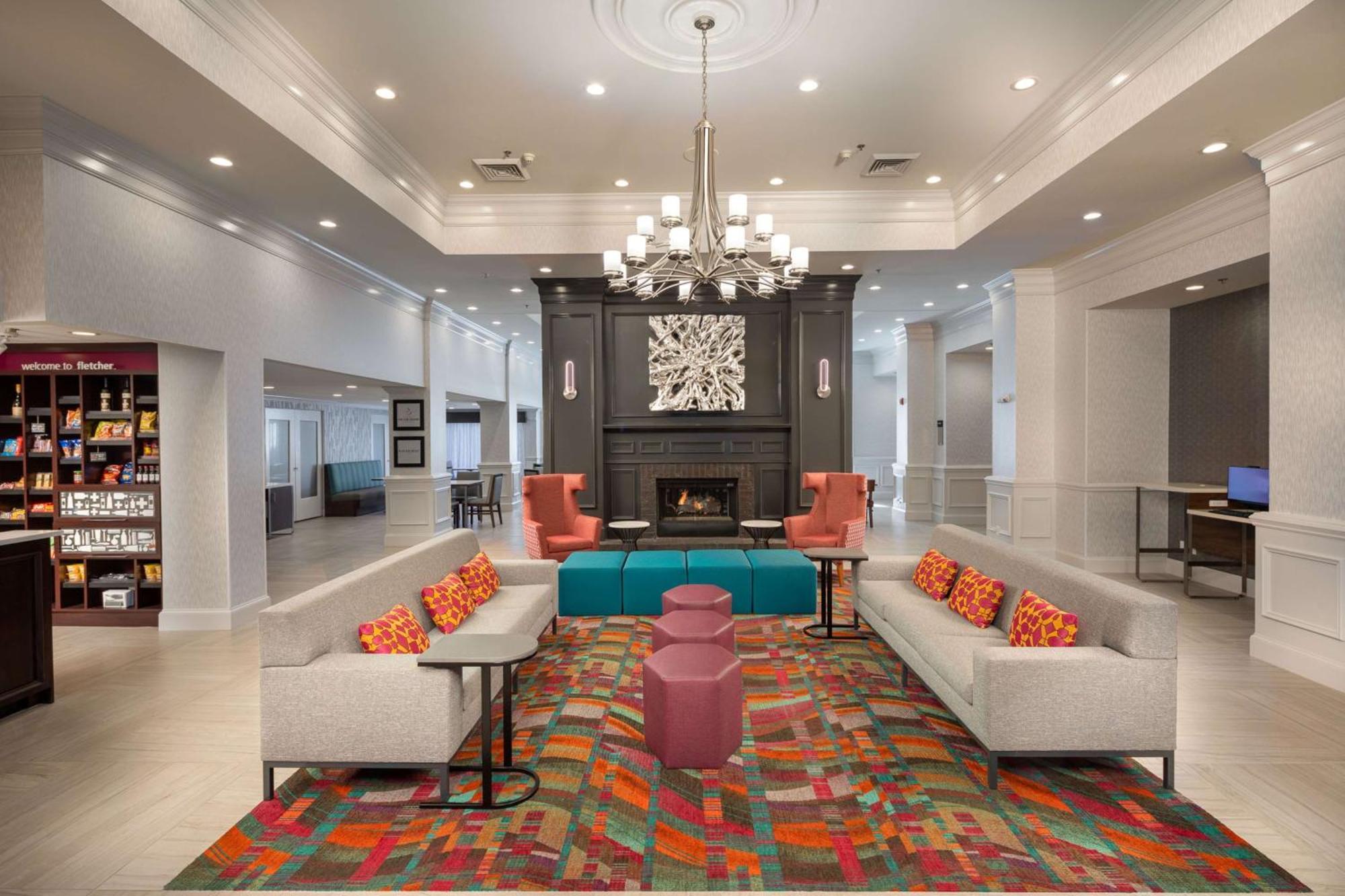 Hampton Inn And Suites Asheville Airport Φλέτσερ Εξωτερικό φωτογραφία